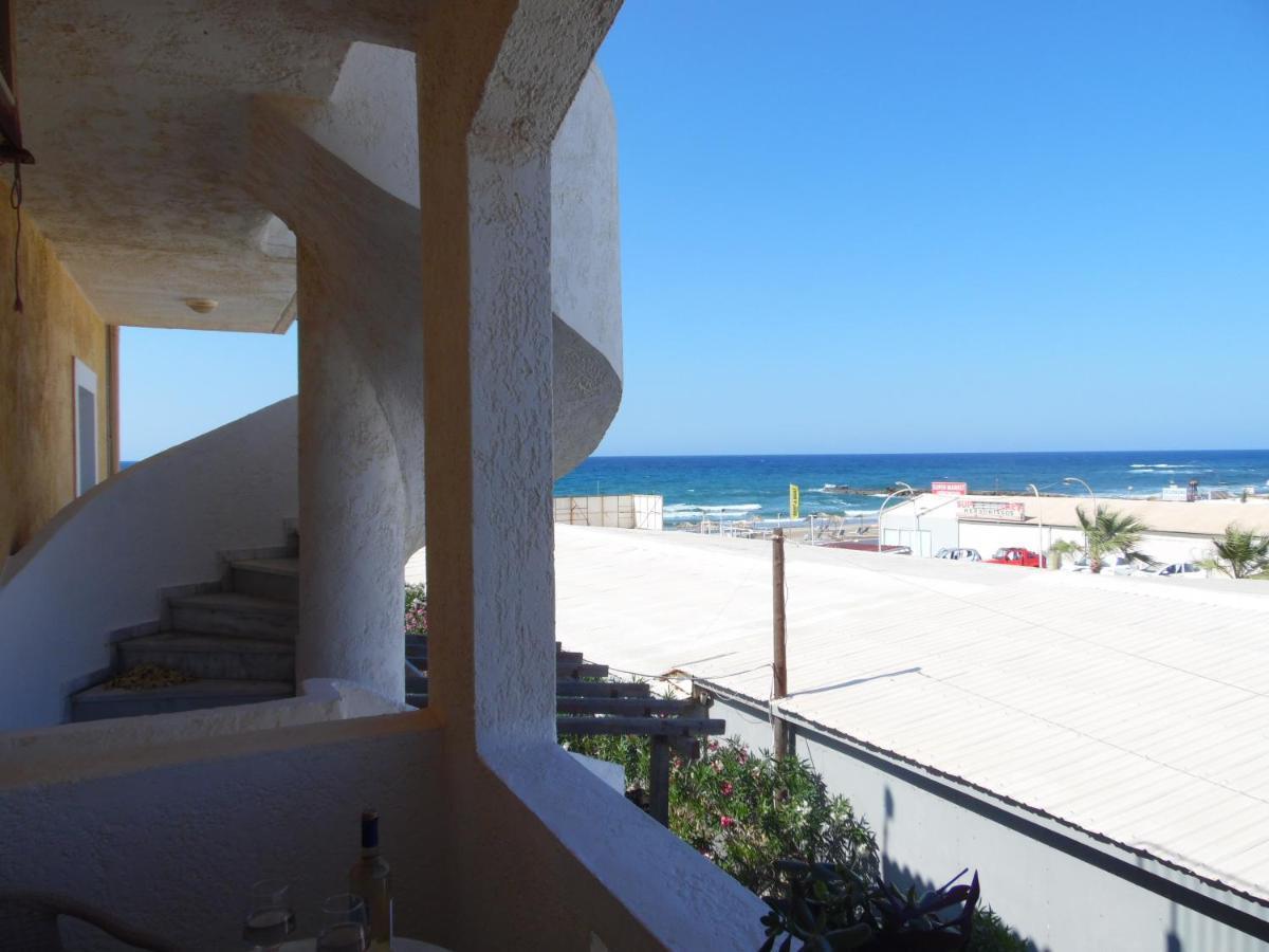 Mike'S Beach Apartments & Studios Anissaras Exterior photo