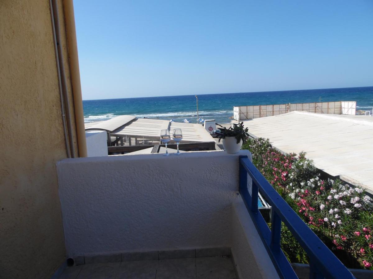 Mike'S Beach Apartments & Studios Anissaras Exterior photo