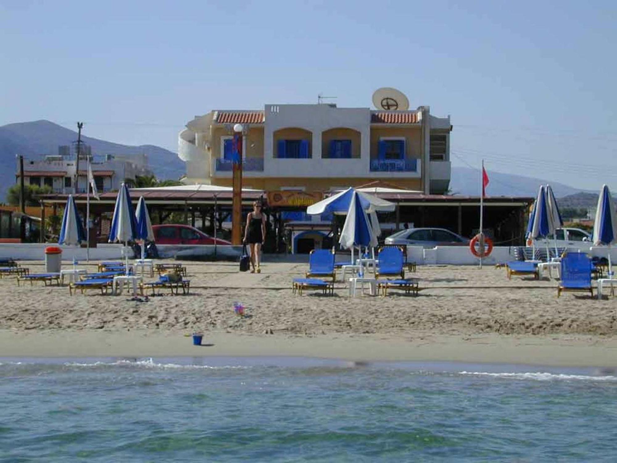 Mike'S Beach Apartments & Studios Anissaras Exterior photo